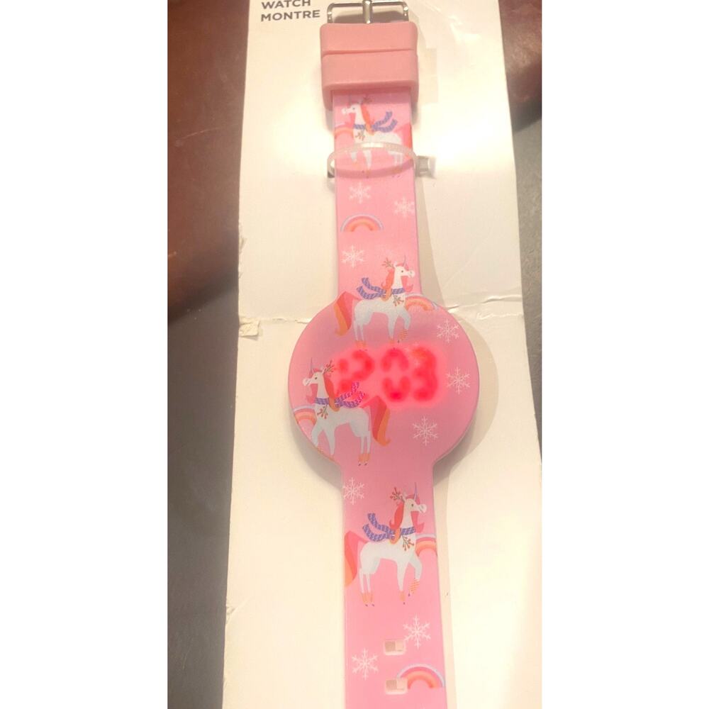 NEW Girl's Carousel Creatology Watch, Digital LCD, New Batteyr installed
